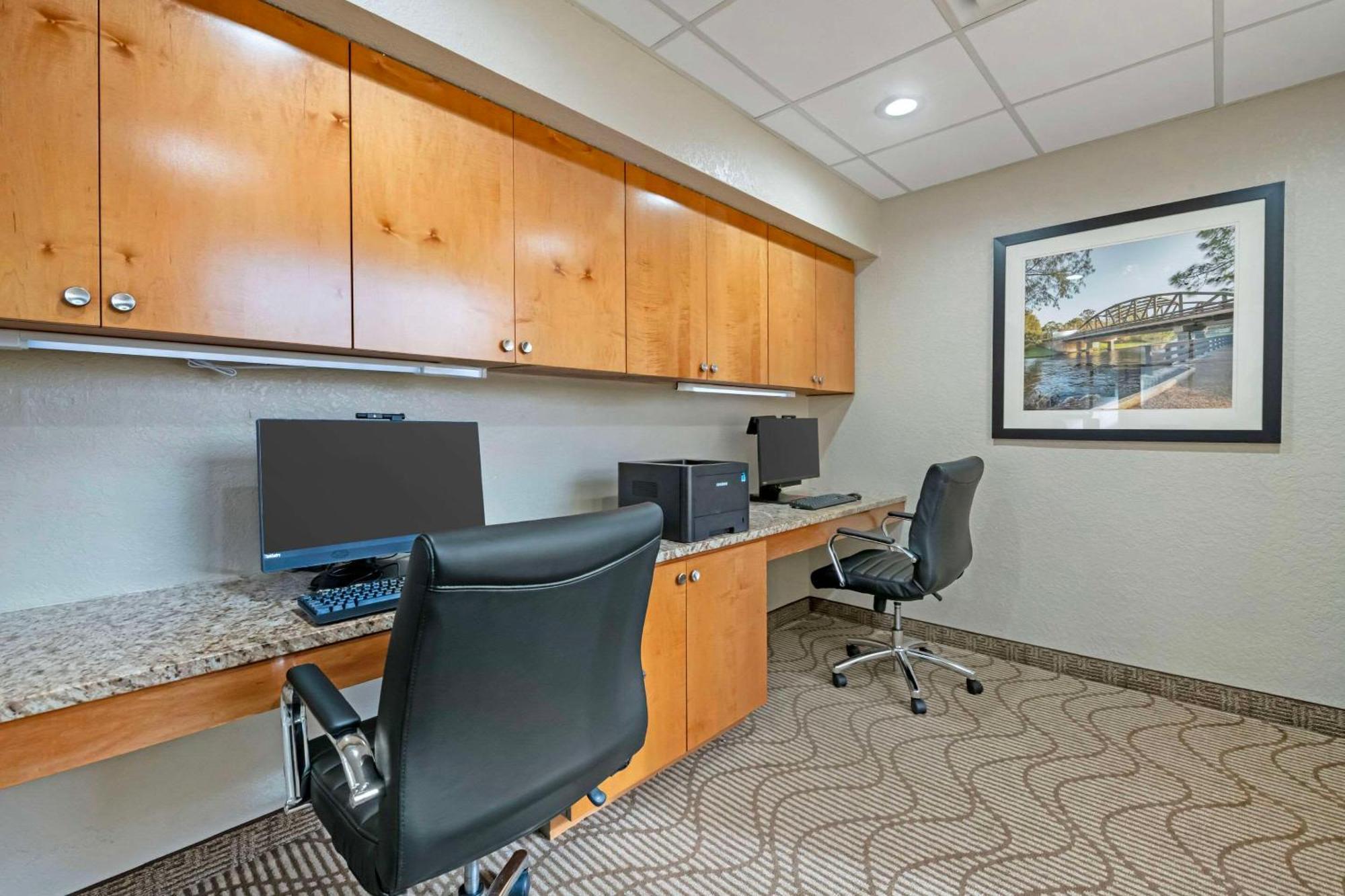 Comfort Suites Downtown Orlando Buitenkant foto